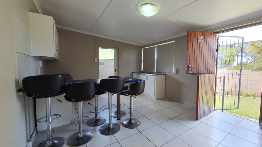 5 Bedroom Property for Sale in Dana Bay Western Cape